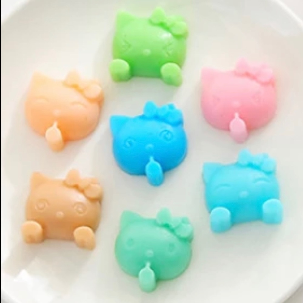 Hello Kitty silicon mold.NWT - Picture 3 of 4